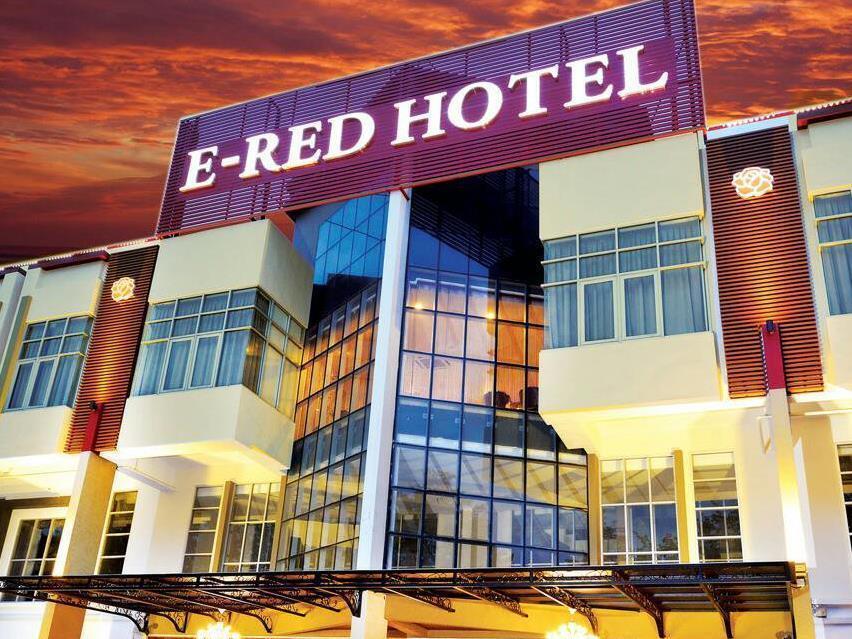 E-Red Hotel Alma Cosmo Bukit Mertajam Exterior foto